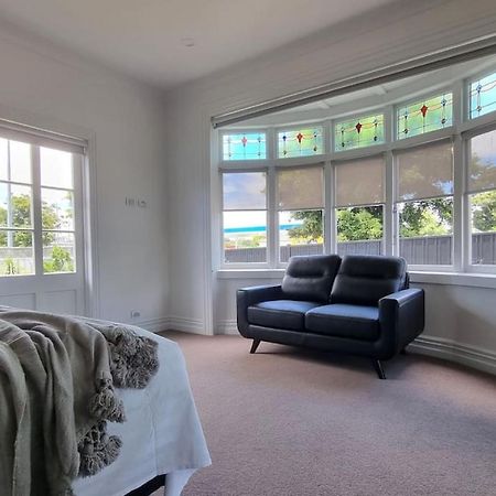 Central Auckland 5-Bedroom Villa With Free Parking Екстериор снимка