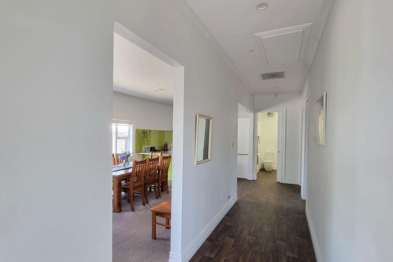 Central Auckland 5-Bedroom Villa With Free Parking Екстериор снимка