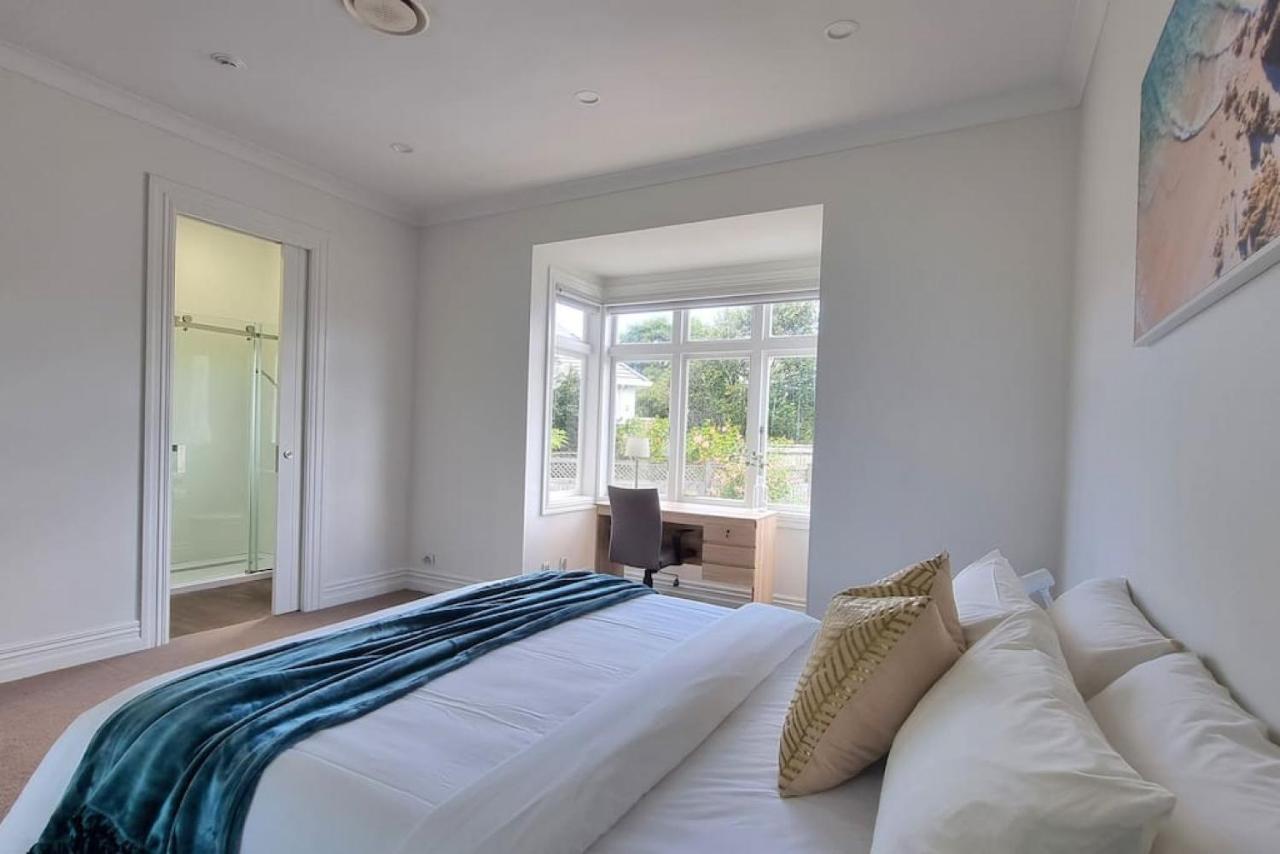 Central Auckland 5-Bedroom Villa With Free Parking Екстериор снимка