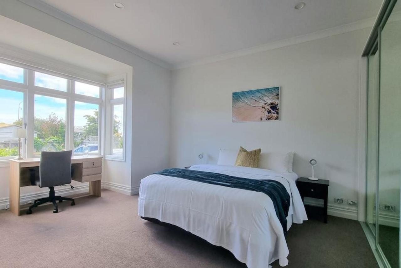 Central Auckland 5-Bedroom Villa With Free Parking Екстериор снимка
