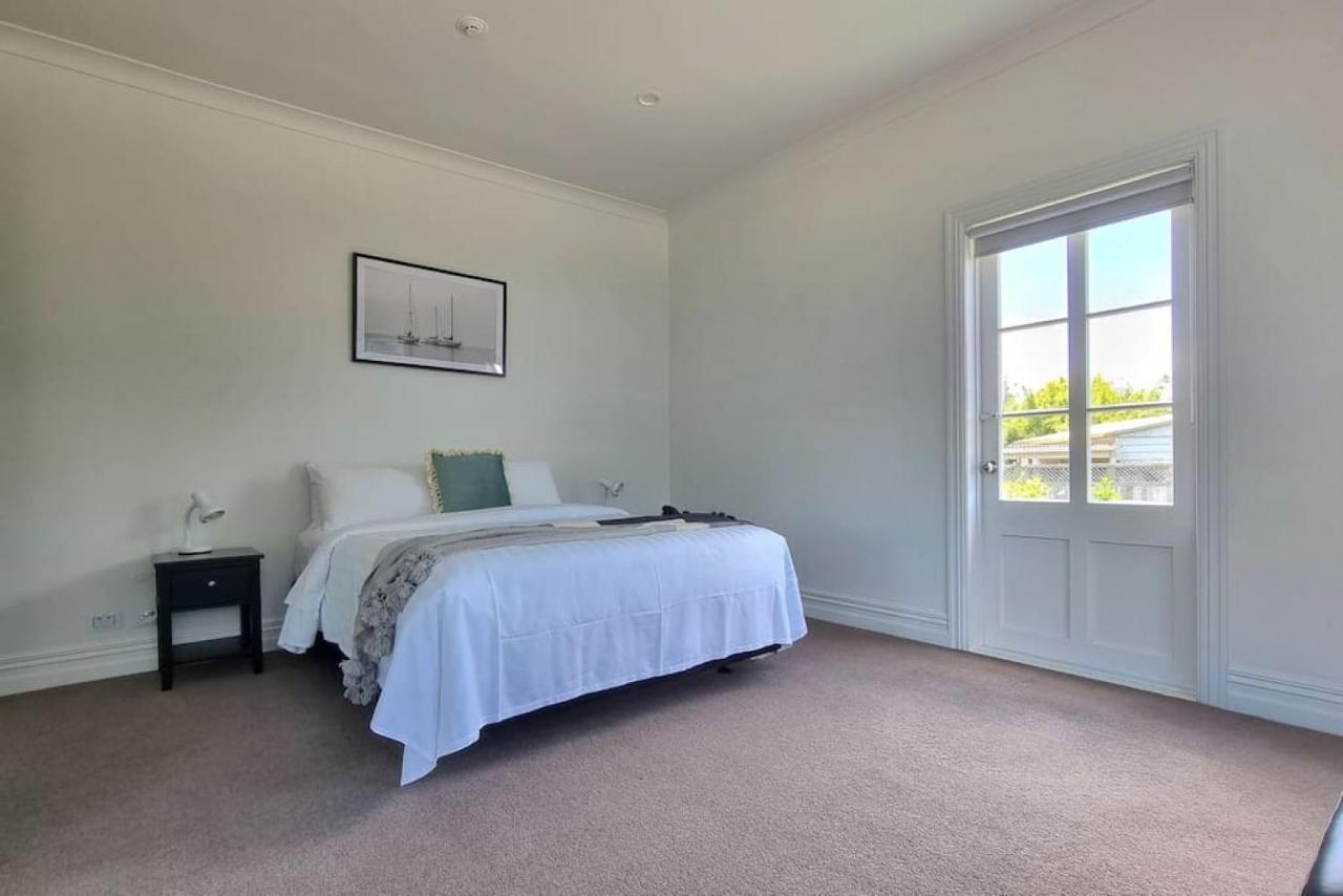 Central Auckland 5-Bedroom Villa With Free Parking Екстериор снимка