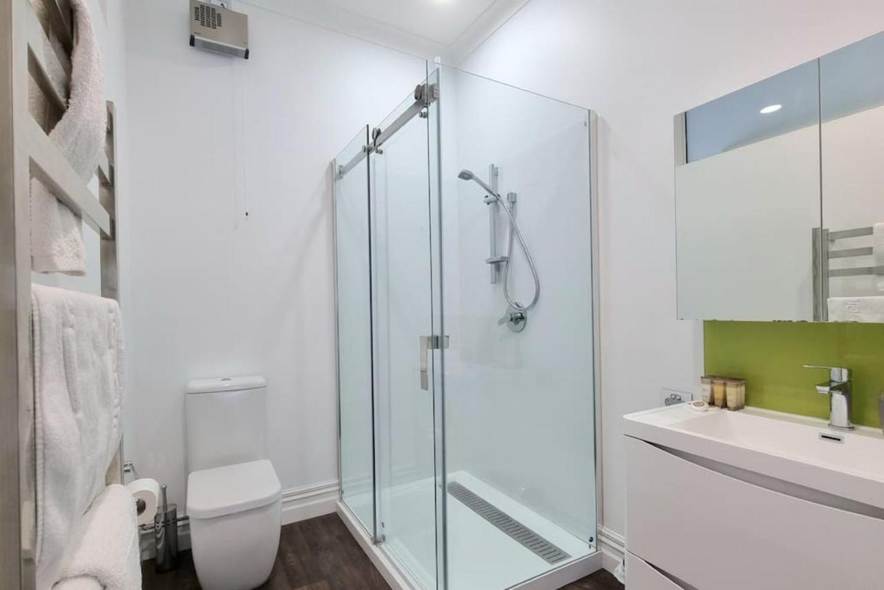 Central Auckland 5-Bedroom Villa With Free Parking Екстериор снимка
