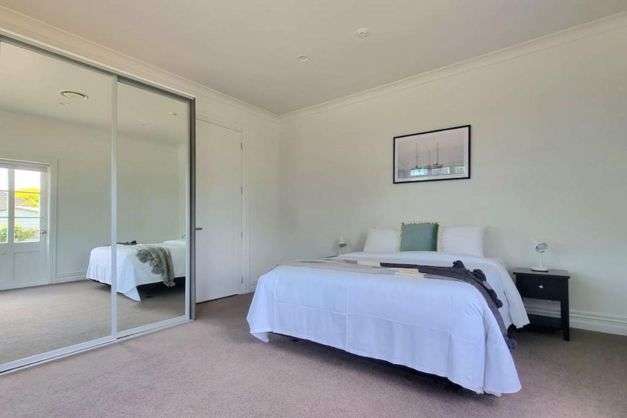 Central Auckland 5-Bedroom Villa With Free Parking Екстериор снимка